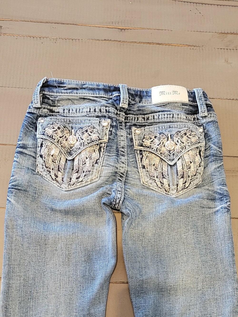 Miss Me Youth's Light Wash Embroidered Pocket Jeans - Light Blue 10